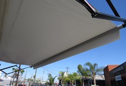 2016 Ford Thor Motor Coach - Image 19