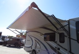 2016 Ford Thor Motor Coach - Image 17