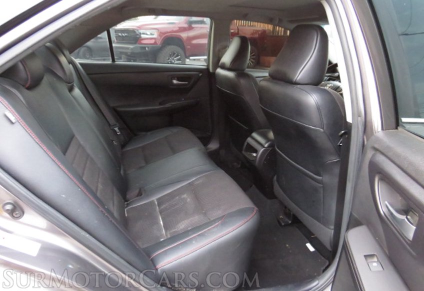 2017 Toyota Camry - Image 18