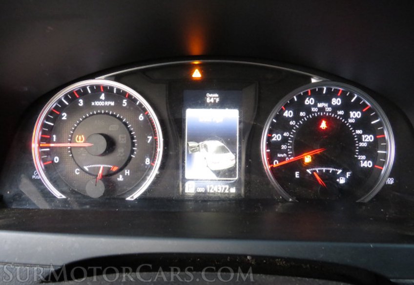 2017 Toyota Camry - Image 34