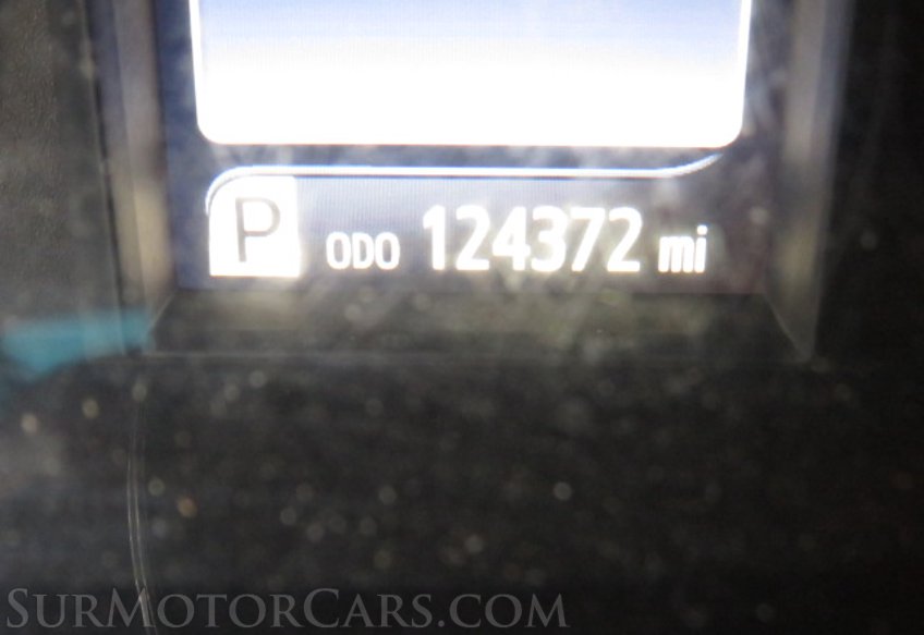 2017 Toyota Camry - Image 33