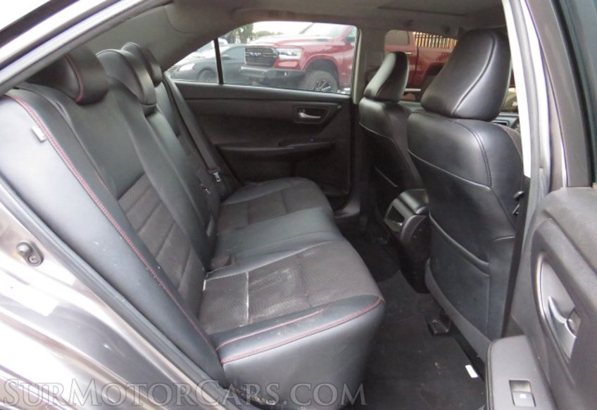 2017 Toyota Camry - Image 17