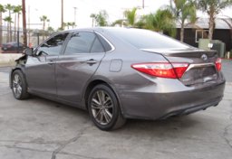 2017 Toyota Camry - Image 11