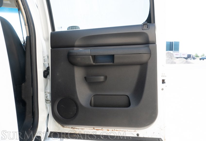 2014 GMC Sierra 2500HD - Image 34