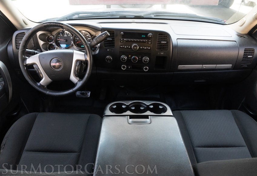 2014 GMC Sierra 2500HD - Image 27