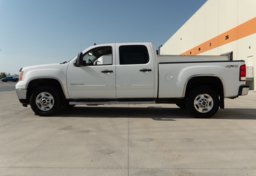 2014 GMC Sierra 2500HD - Image 6