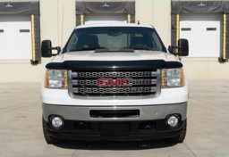 2014 GMC Sierra 2500HD - Image 2