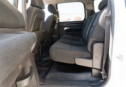 2014 GMC Sierra 2500HD - Image 25