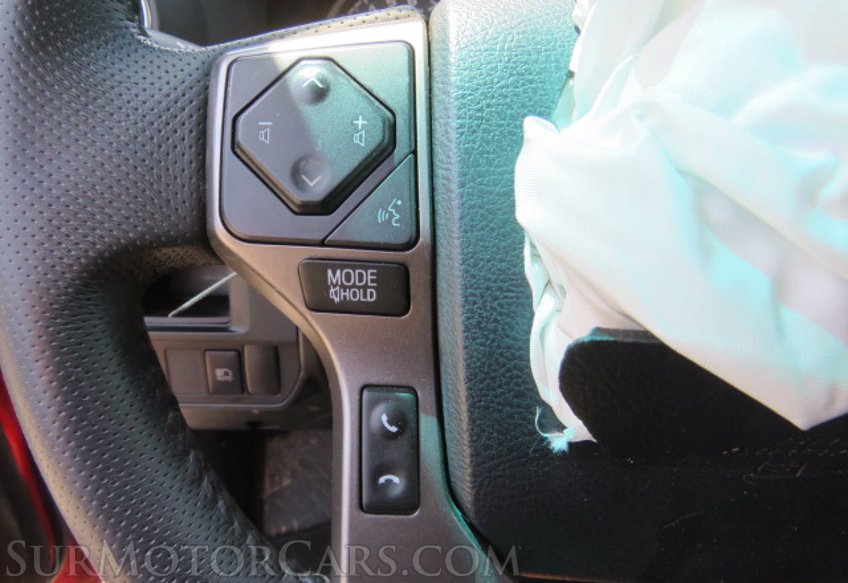 2018 Toyota Tacoma - Image 32