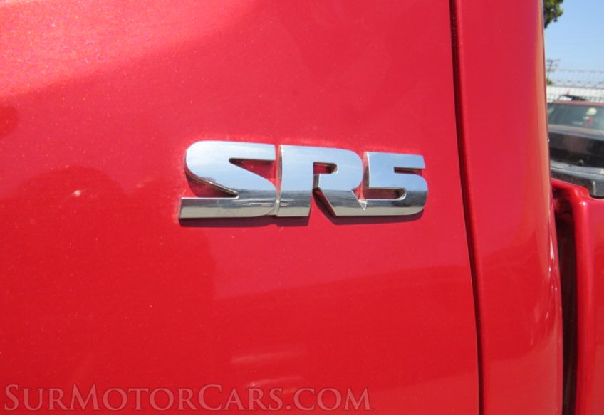 2018 Toyota Tacoma - Image 17