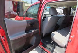 2018 Toyota Tacoma - Image 28