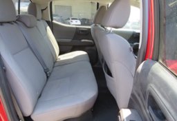 2018 Toyota Tacoma - Image 29