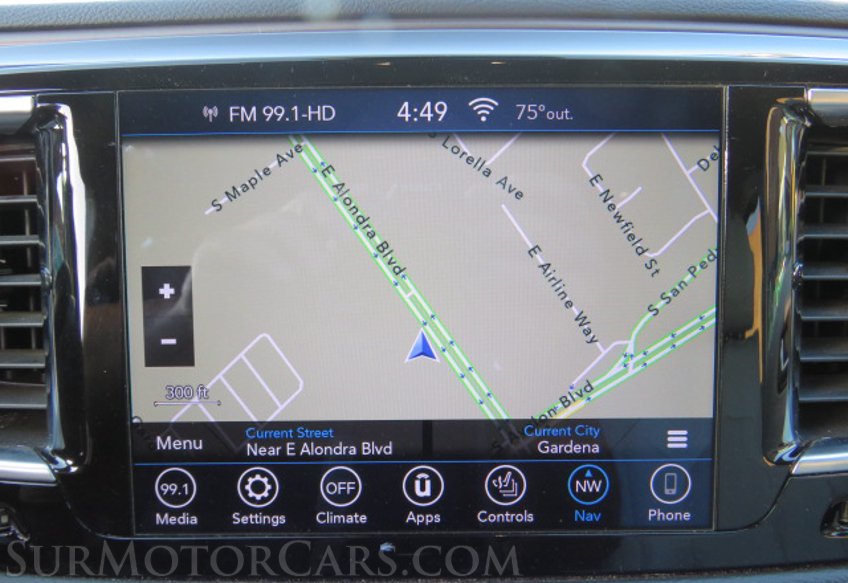 2019 Chrysler Pacifica - Image 37