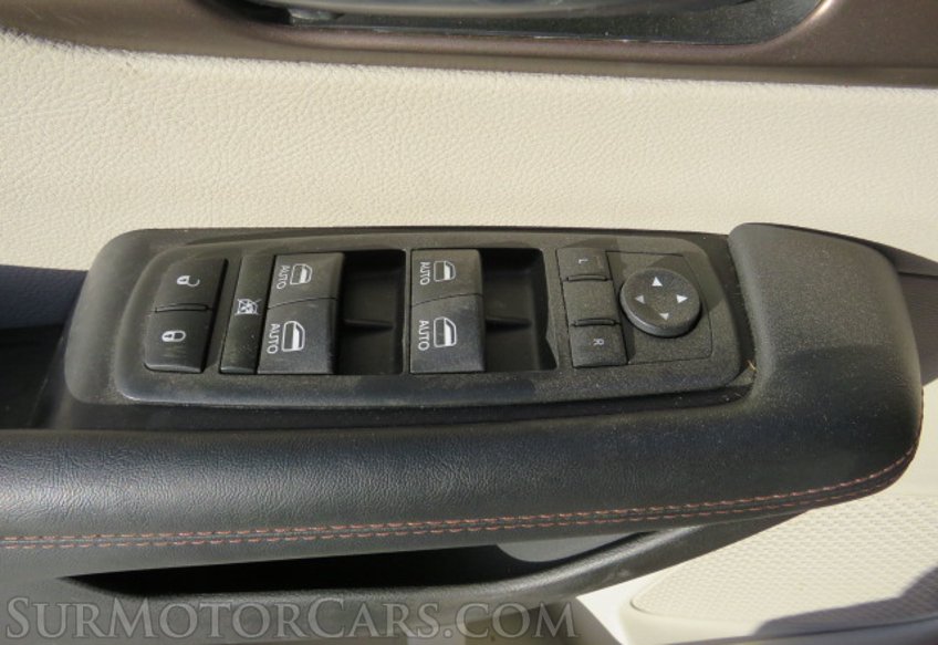 2019 Chrysler Pacifica - Image 50