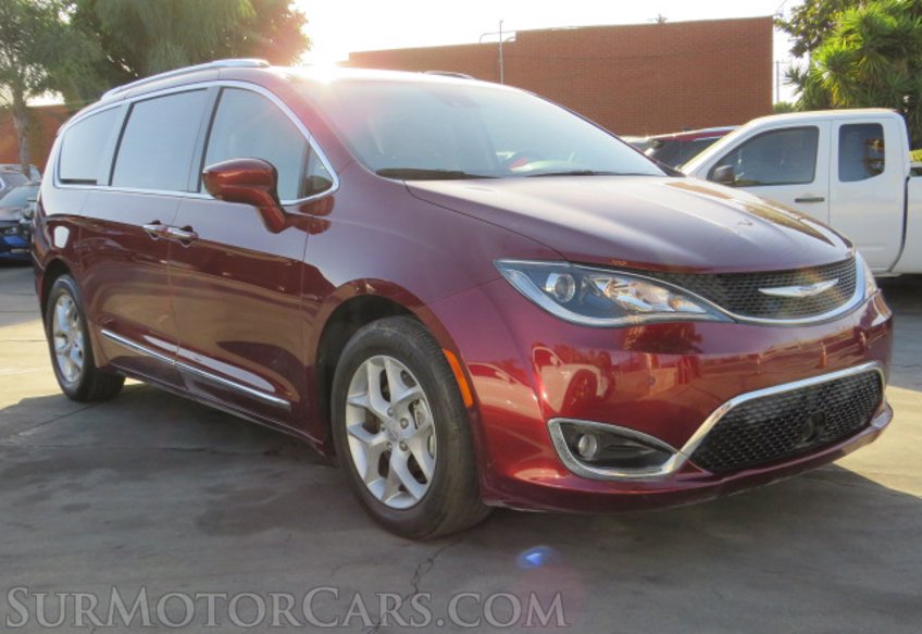 2019 Chrysler Pacifica - Image 4