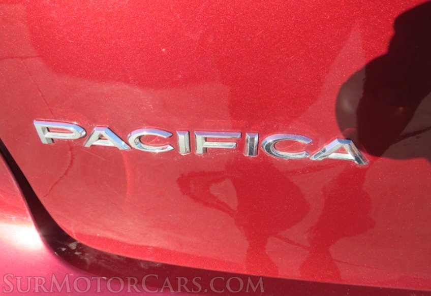 2019 Chrysler Pacifica - Image 17