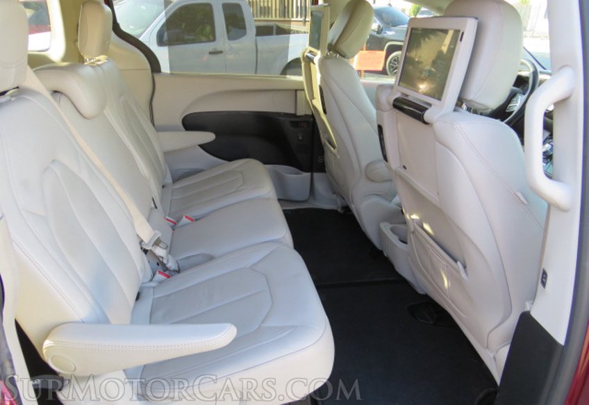 2019 Chrysler Pacifica - Image 27