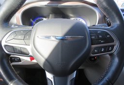 2019 Chrysler Pacifica - Image 47