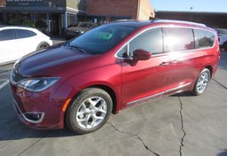 2019 Chrysler Pacifica - Image 1