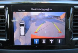 2019 Chrysler Pacifica - Image 35