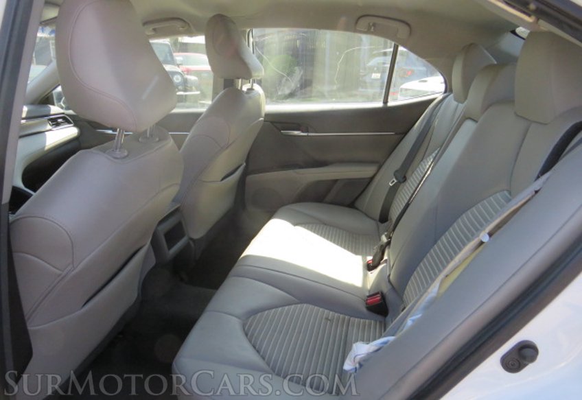 2020 Toyota Camry - Image 26