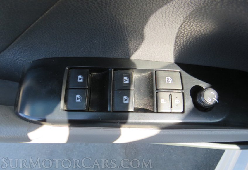 2020 Toyota Camry - Image 37