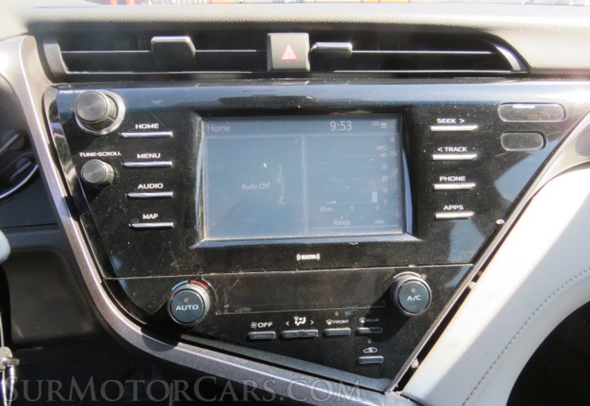 2020 Toyota Camry - Image 33