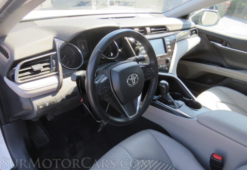 2020 Toyota Camry - Image 18