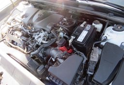 2020 Toyota Camry - Image 44