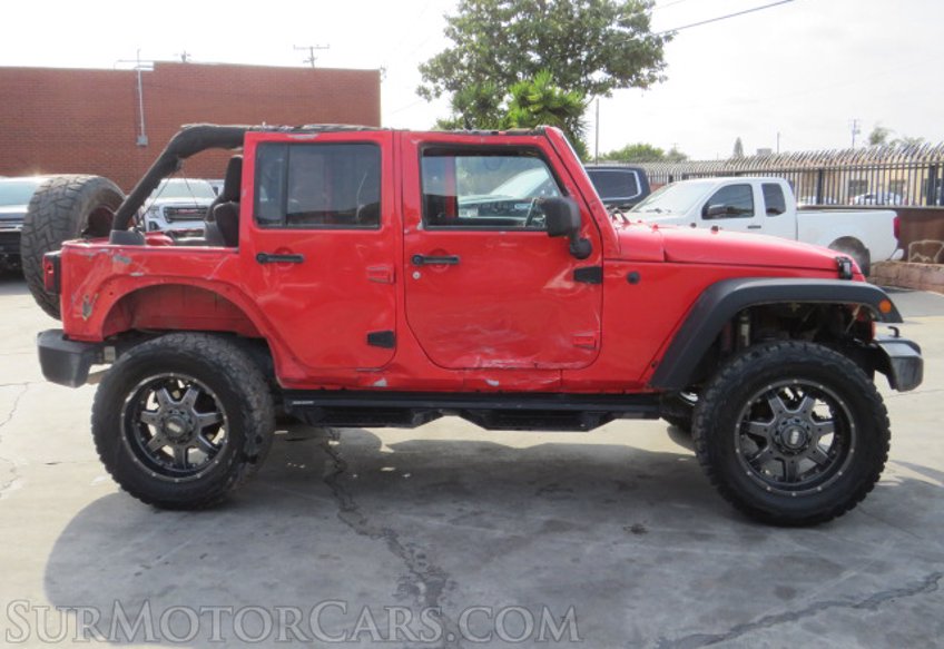 2013 Jeep Wrangler Unlimited - Image 9