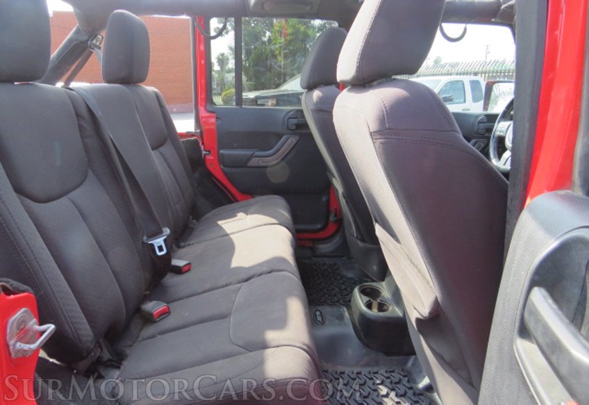 2013 Jeep Wrangler Unlimited - Image 25