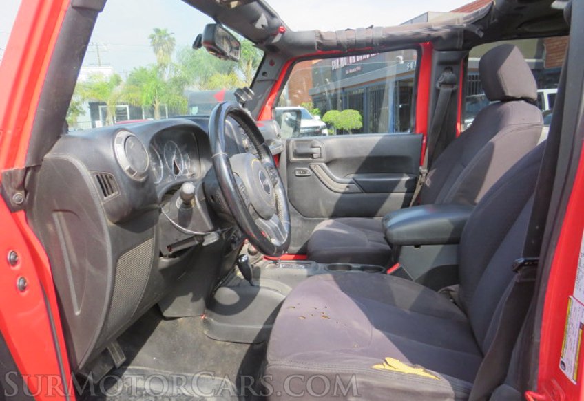 2013 Jeep Wrangler Unlimited - Image 18