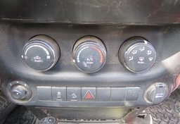 2013 Jeep Wrangler Unlimited - Image 34