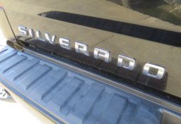 2017 Chevrolet Silverado 1500 - Image 19