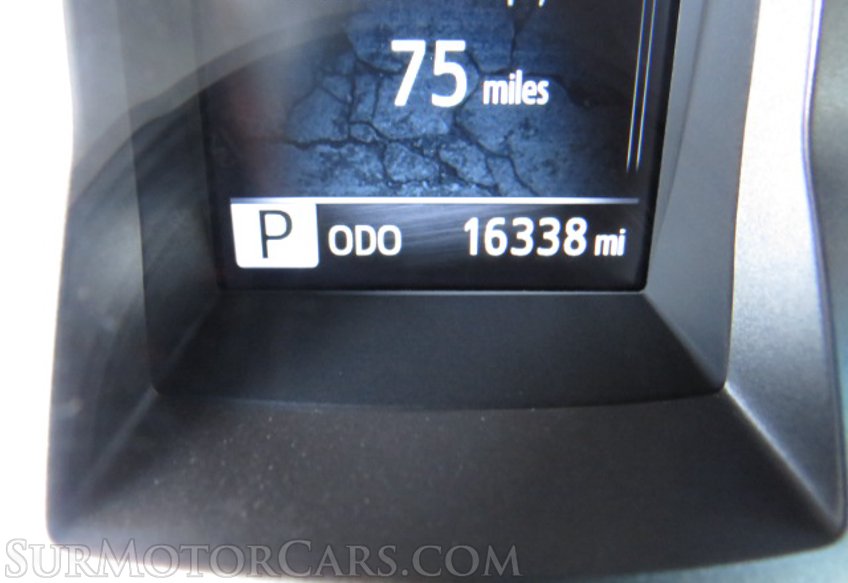 2021 Toyota Tacoma - Image 31