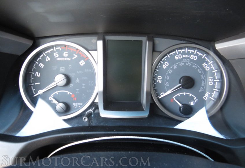 2021 Toyota Tacoma - Image 32