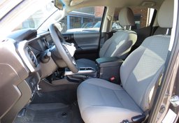 2021 Toyota Tacoma - Image 22