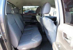 2021 Toyota Tacoma - Image 27