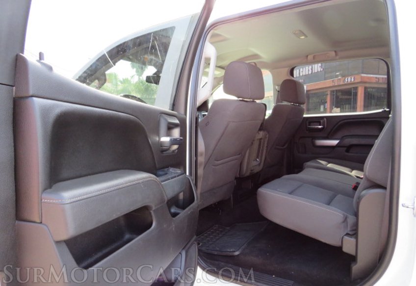 2017 Chevrolet Silverado 2500HD - Image 28