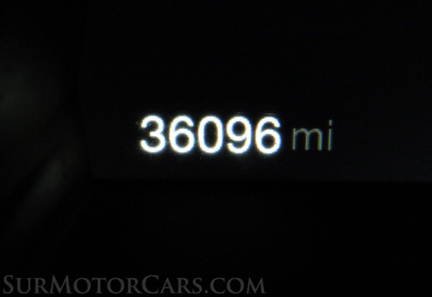 2017 Alfa Romeo Giulia - Image 17