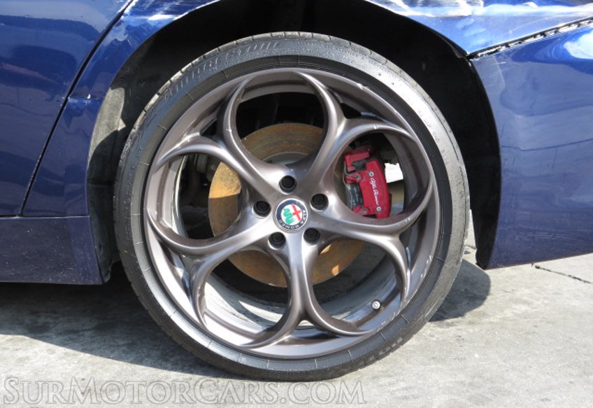 2017 Alfa Romeo Giulia - Image 45