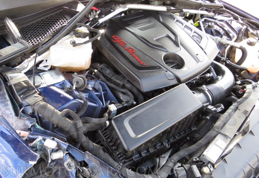 2017 Alfa Romeo Giulia - Image 48