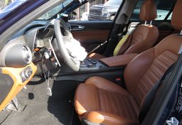 2017 Alfa Romeo Giulia - Image 21