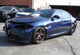 2017 Alfa Romeo Giulia - Image 2