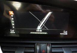 2017 Alfa Romeo Giulia - Image 31