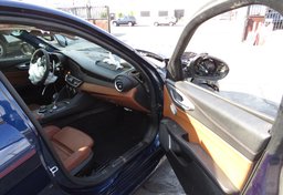 2017 Alfa Romeo Giulia - Image 26