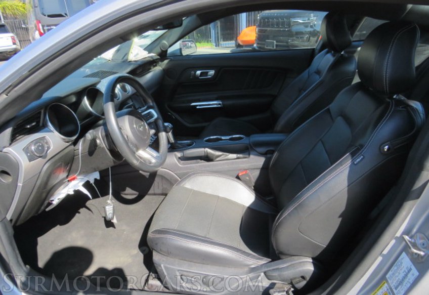 2020 Ford Mustang - Image 23