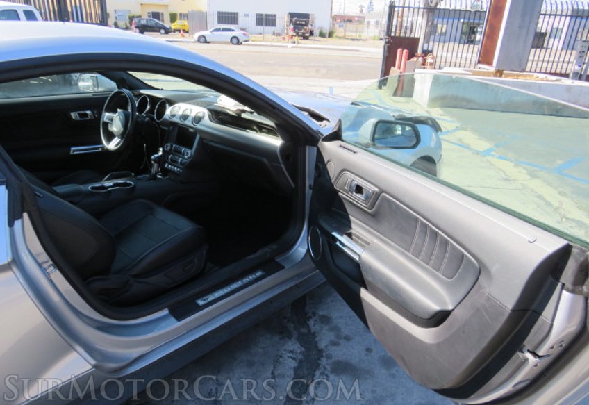 2020 Ford Mustang - Image 20