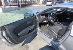 2020 Ford Mustang - Image 19