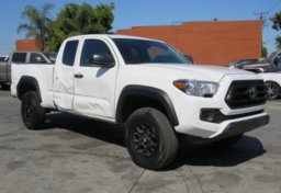 2021 Toyota Tacoma 4WD - Image 3